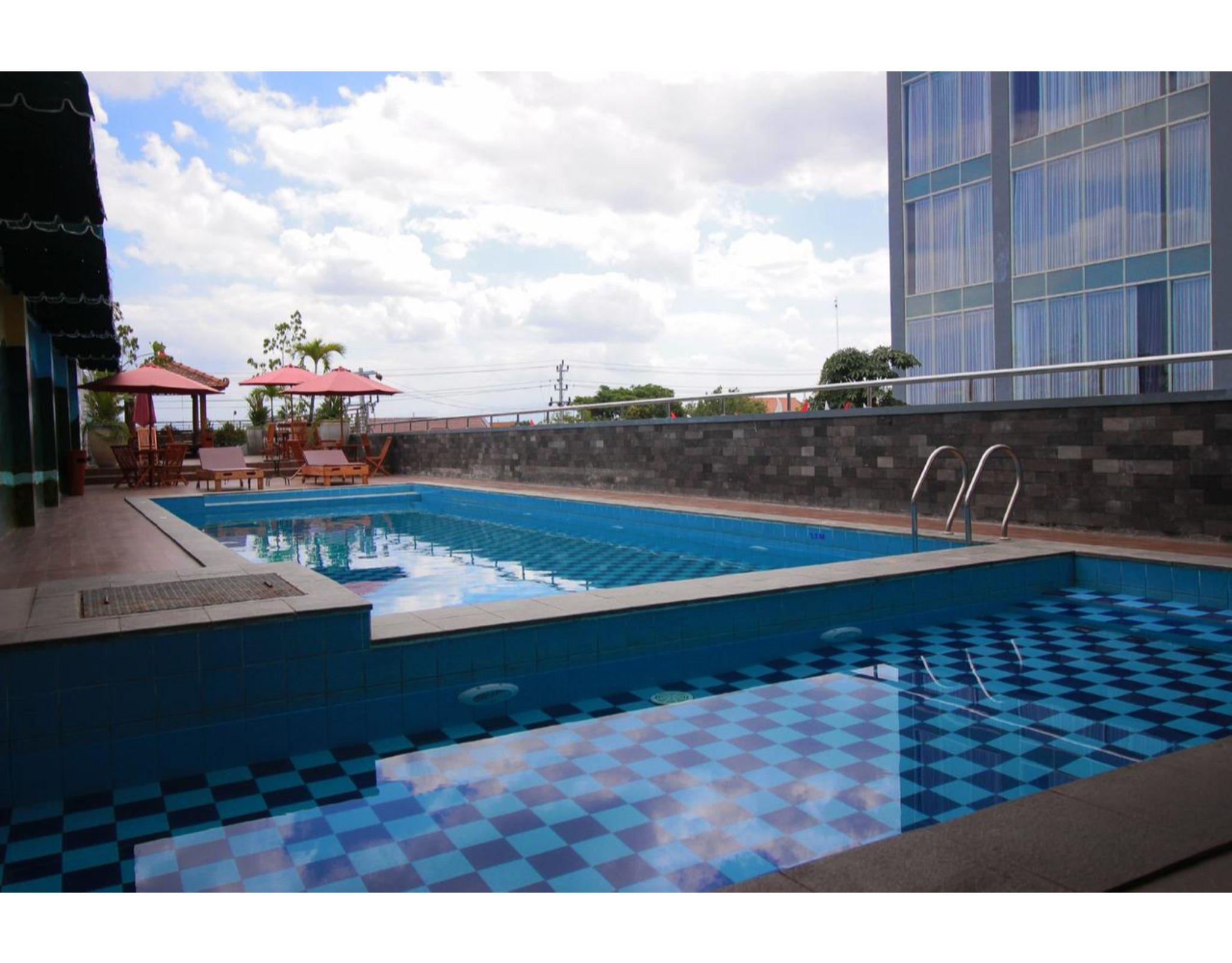 Forriz Hotel Yogyakarta Exteriör bild