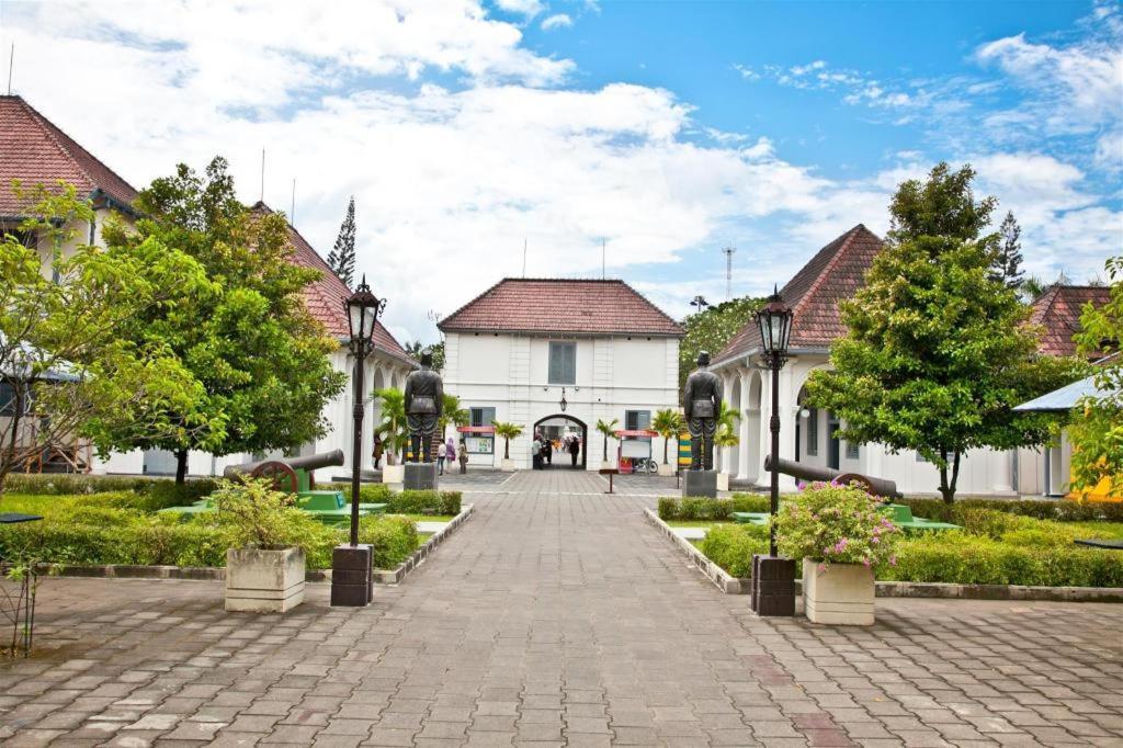Forriz Hotel Yogyakarta Exteriör bild