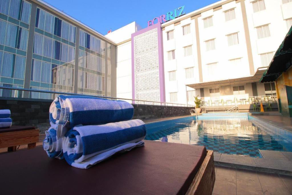 Forriz Hotel Yogyakarta Exteriör bild