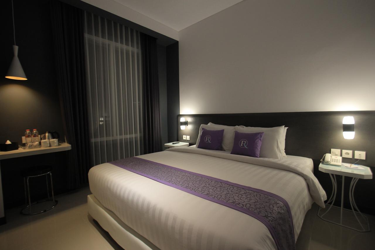 Forriz Hotel Yogyakarta Exteriör bild